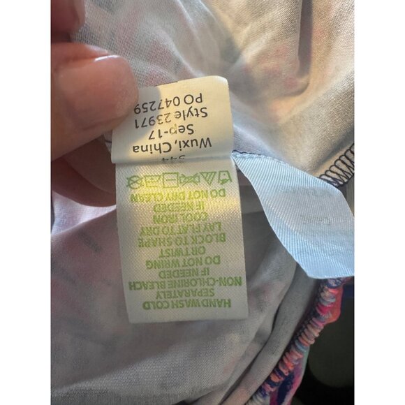 Lilly Pultizer Lana Off Shoulder Size Small EUC Romper Shorts - Picture 6 of 10